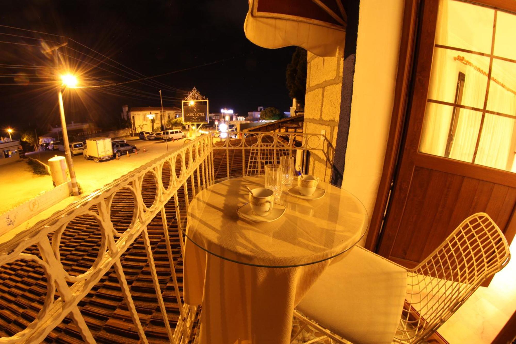 Alacati Antik Motel Чесме Екстериор снимка